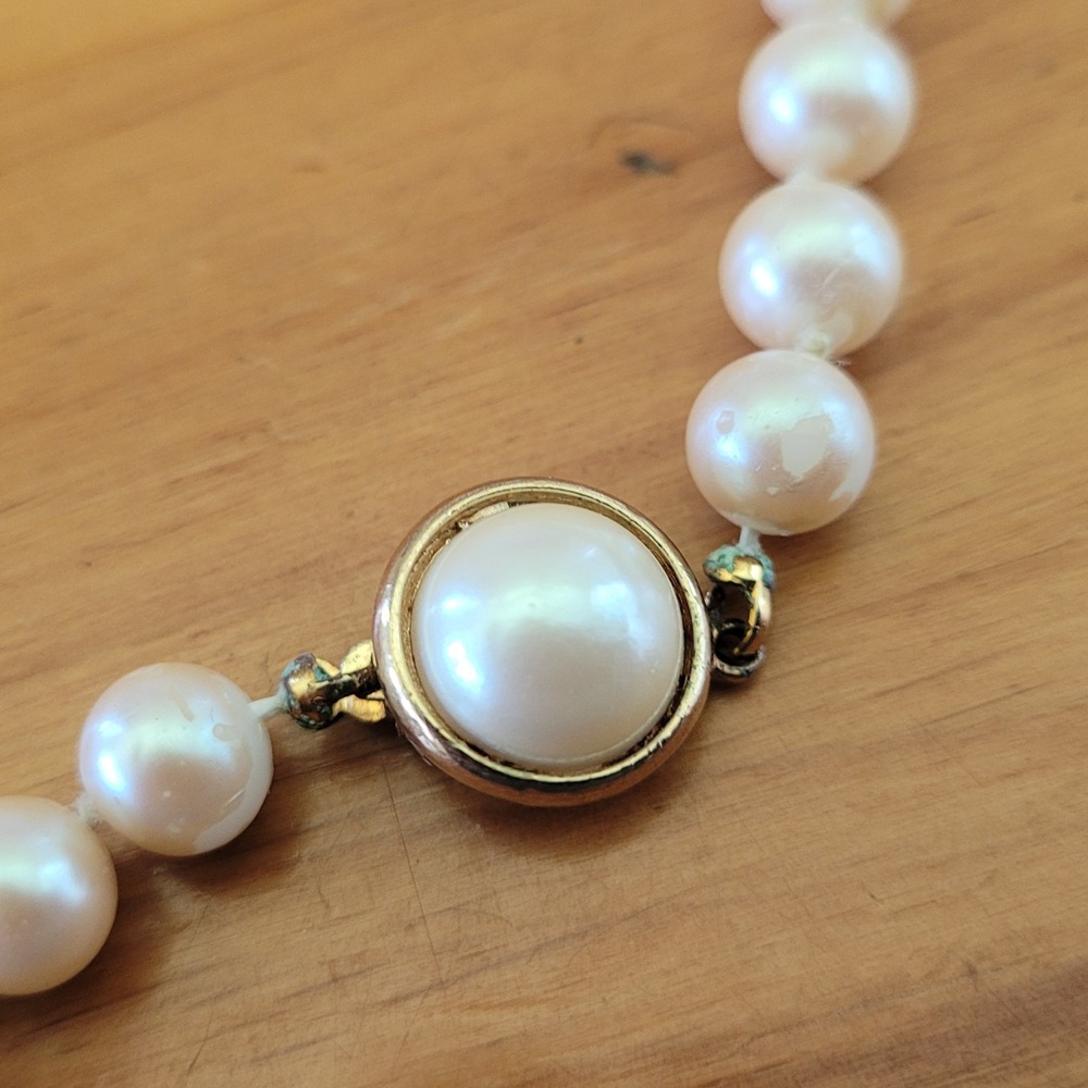 Vintage Graduated Faux Pearl Necklace Knotted Statement 19in 46g Box Clasp